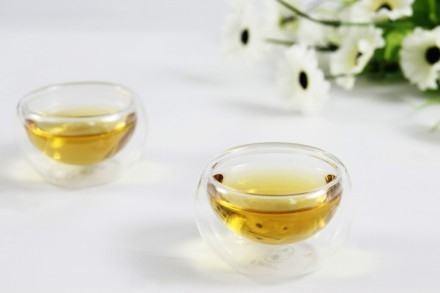 Dahongpao Çayı, Feibai Anji beyaz çayının büyüsünü deneyimleyin. Fujian'dan küçük kaplı çay.