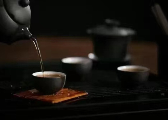 Sıcak veya Soğuk Çiçek Aromalı Oolong Çayı